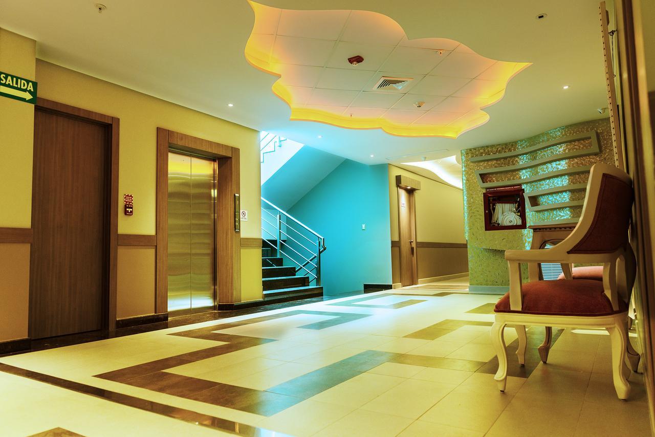 Np Hotel Y Suites Guayaquil Exterior photo
