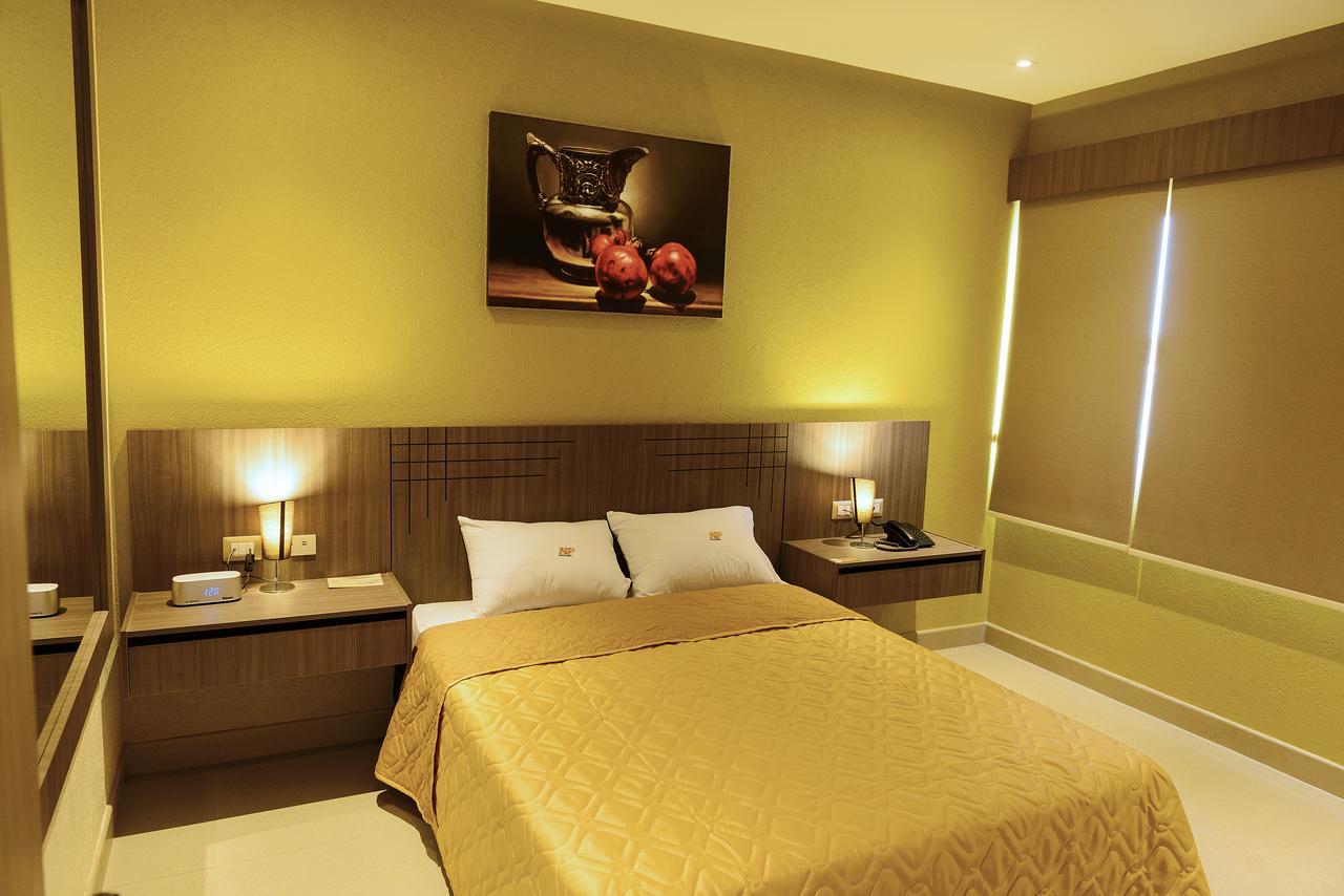 Np Hotel Y Suites Guayaquil Exterior photo
